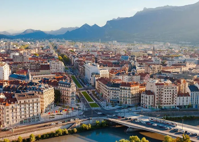 Neuf Et Lumineux Proche Gare & Centre Apartment *